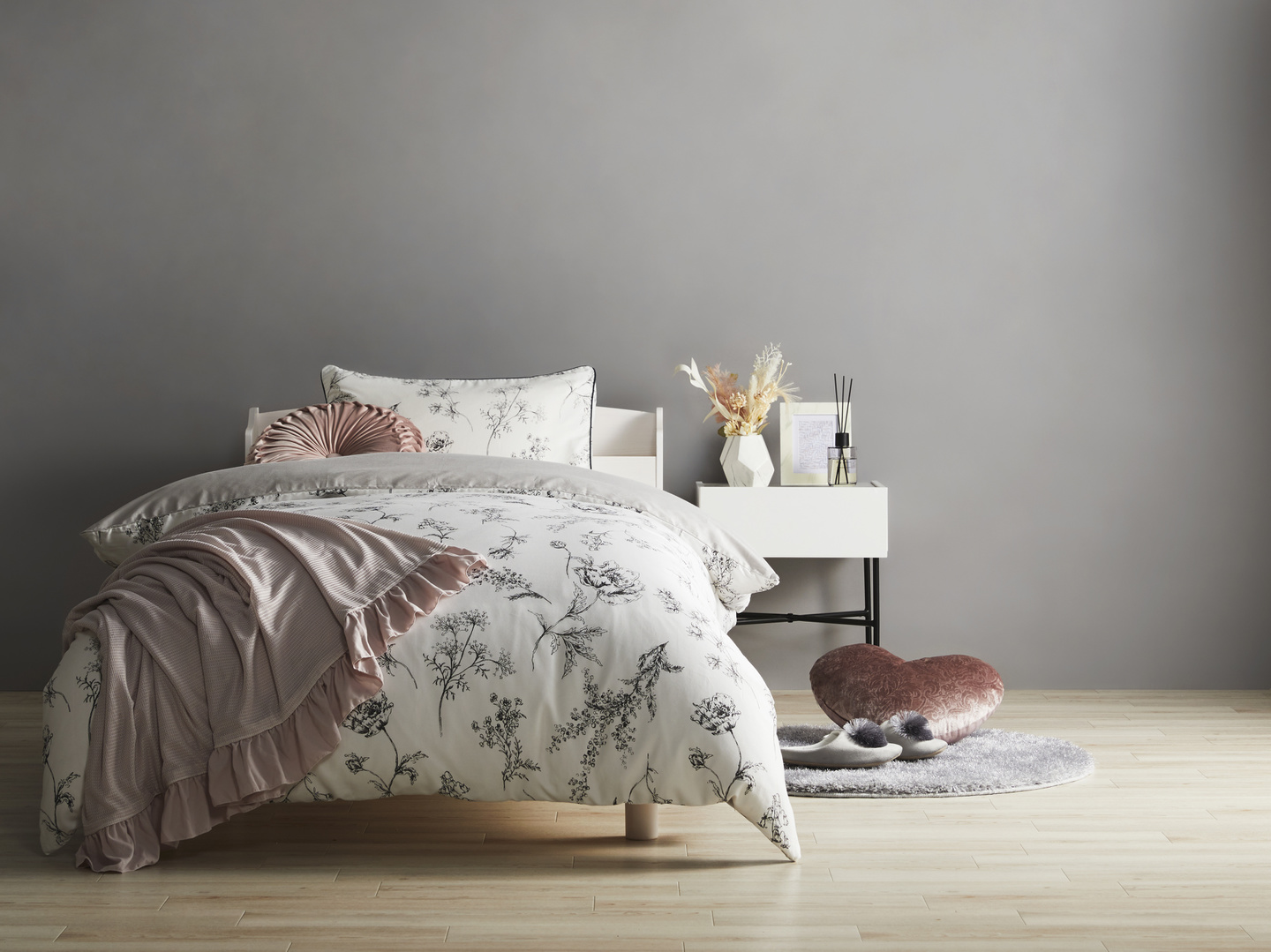 ブランドリサイクルショップ　壱六屋